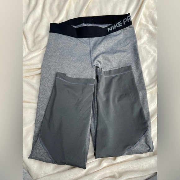 Size small Nike leggings - Picture 2 of 4